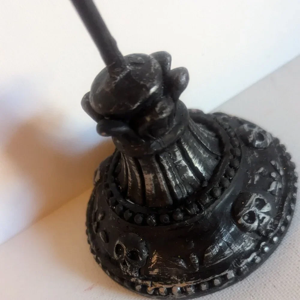 NWT Spooky Skull Top Hat Gentleman Bust on Stand Goth Valloween Steampunk Decor